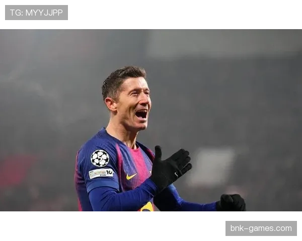 莱万多夫斯基防守端表现抢眼，拦截抢断成球队逆转关键